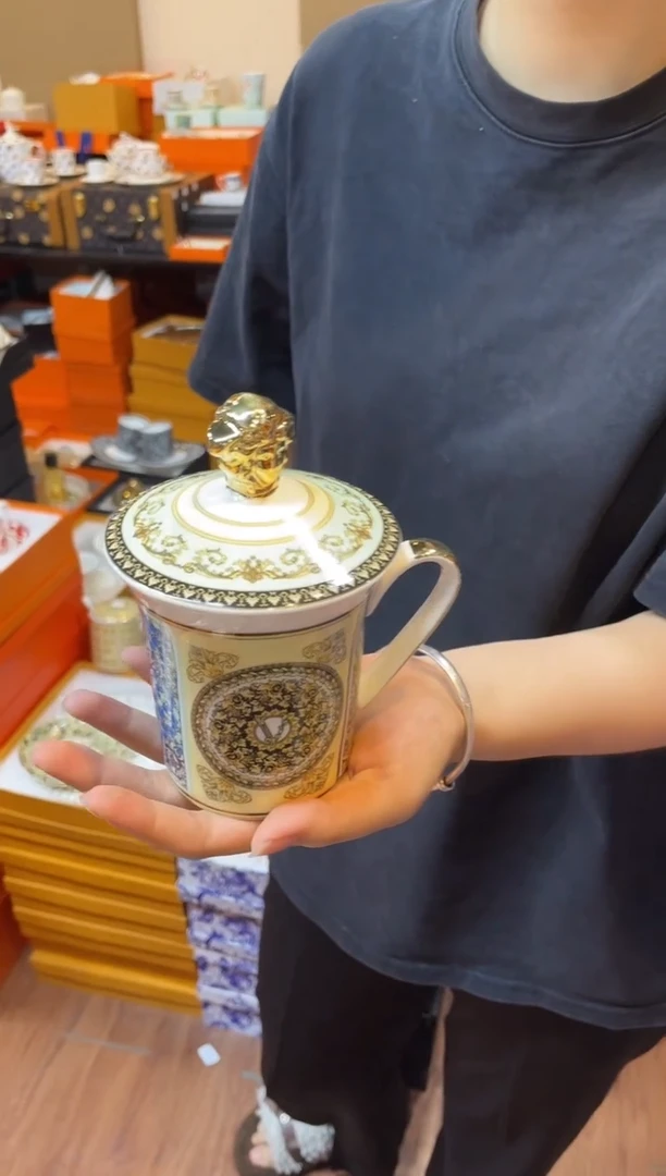 杯鸿辉家品牌瓷器，京东包邮！
