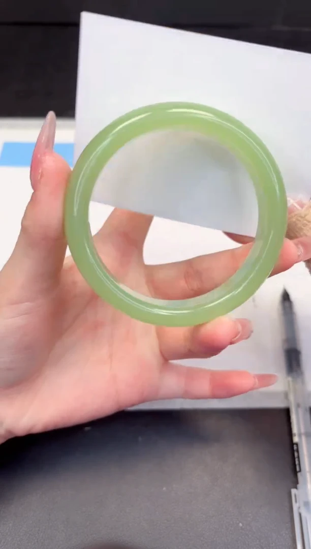 【闪购商品】石英质玉手镯未镶嵌99-58.3