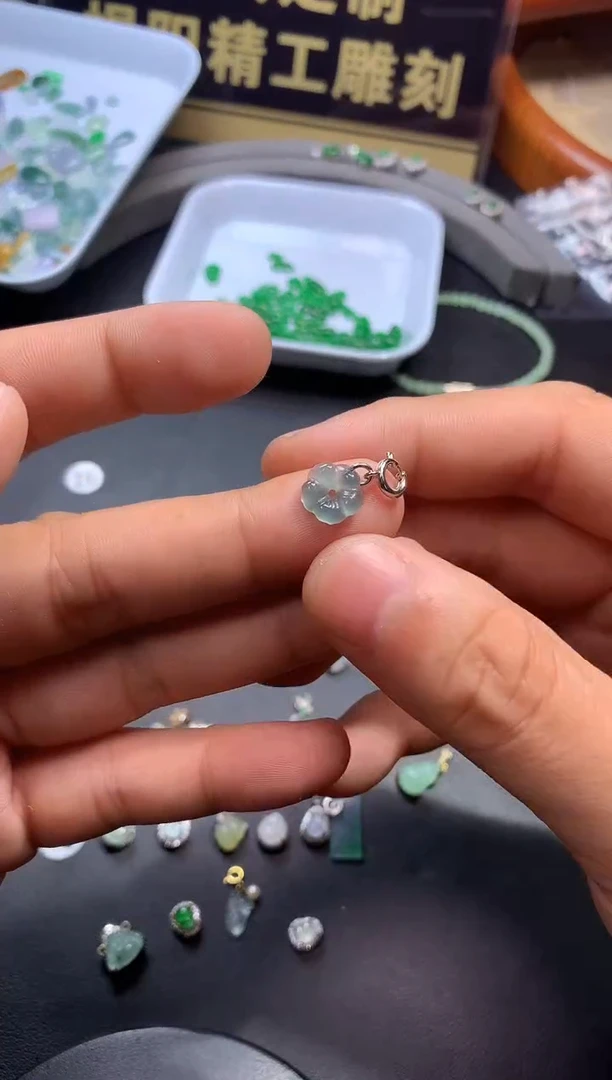 吊坠(不含链)银S925镶嵌翡翠1