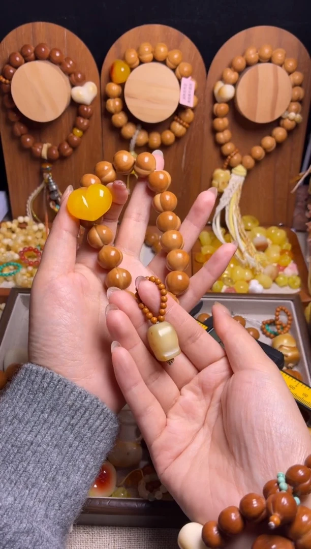 手串猴头核桃不****巫全品光面柯基蜜心小鱼吊坠手串