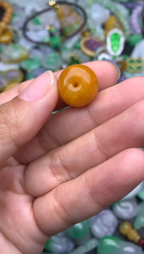 颈饰未镶嵌翡翠缅甸翡翠吊坠