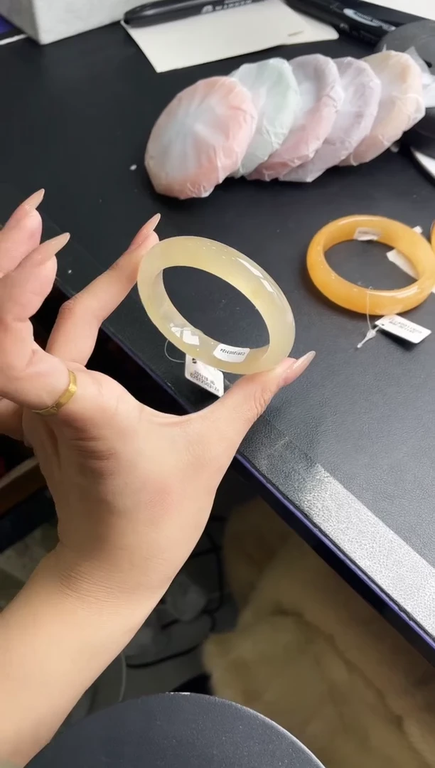 未镶嵌手镯石英质玉j125-HB54+