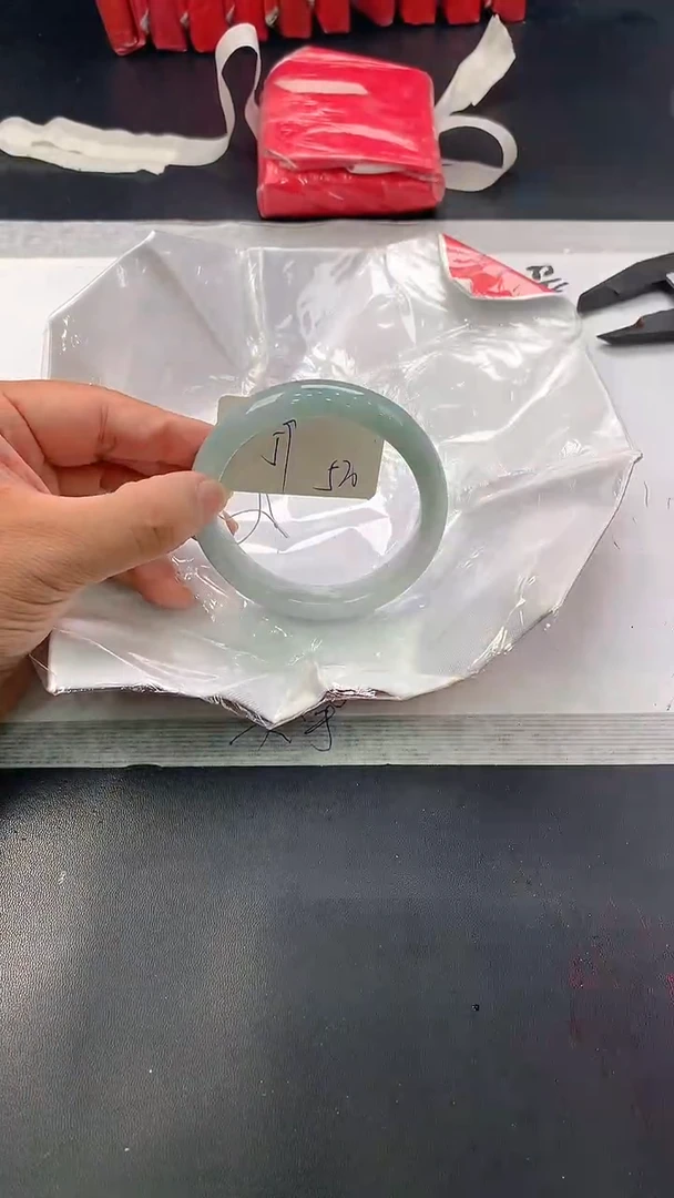 翡翠手镯未镶嵌280