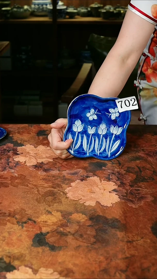 茶碗...........702