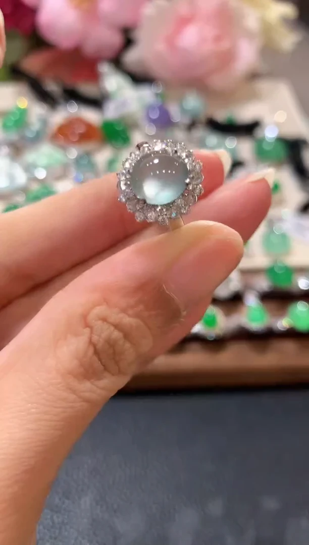 18K金镶嵌戒指翡翠m23