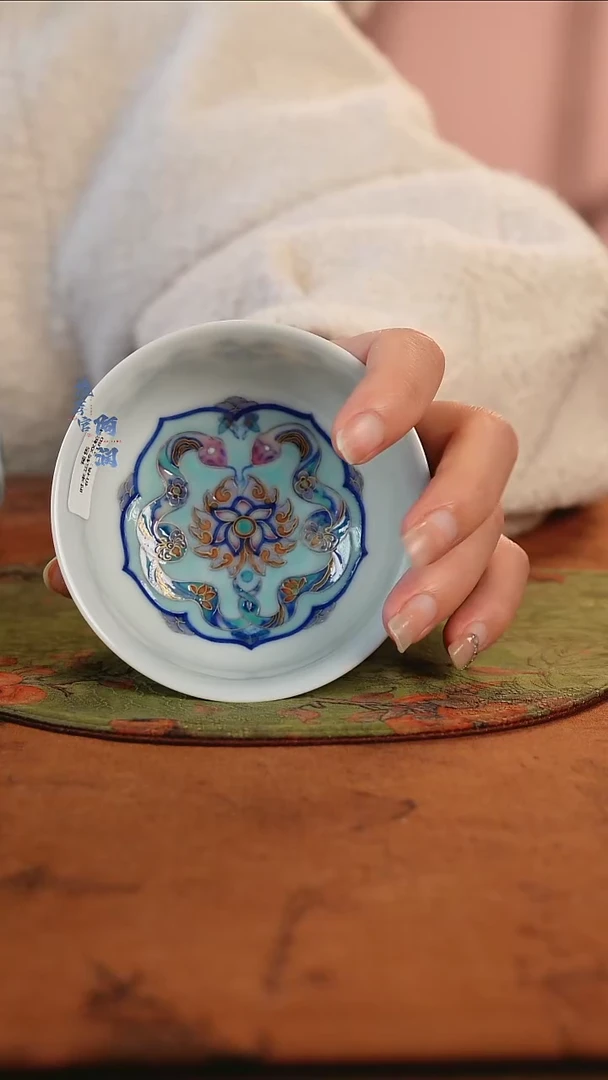 【闪购商品】 玗琪轩柴窑斗彩蛇杯新款