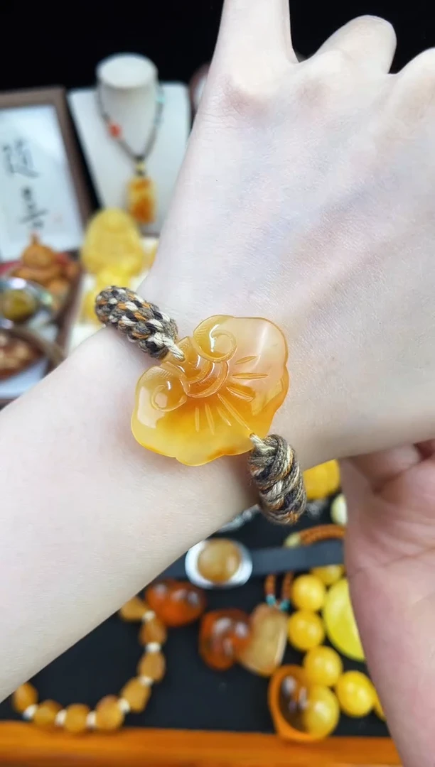 琥珀未镶嵌珠宝奇石柒月