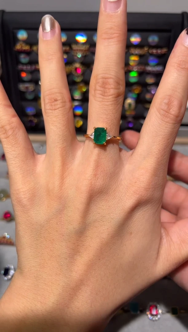 【闪购商品】祖母绿戒指银S925镶嵌0000123