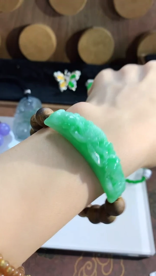 未镶嵌手链翡翠手串