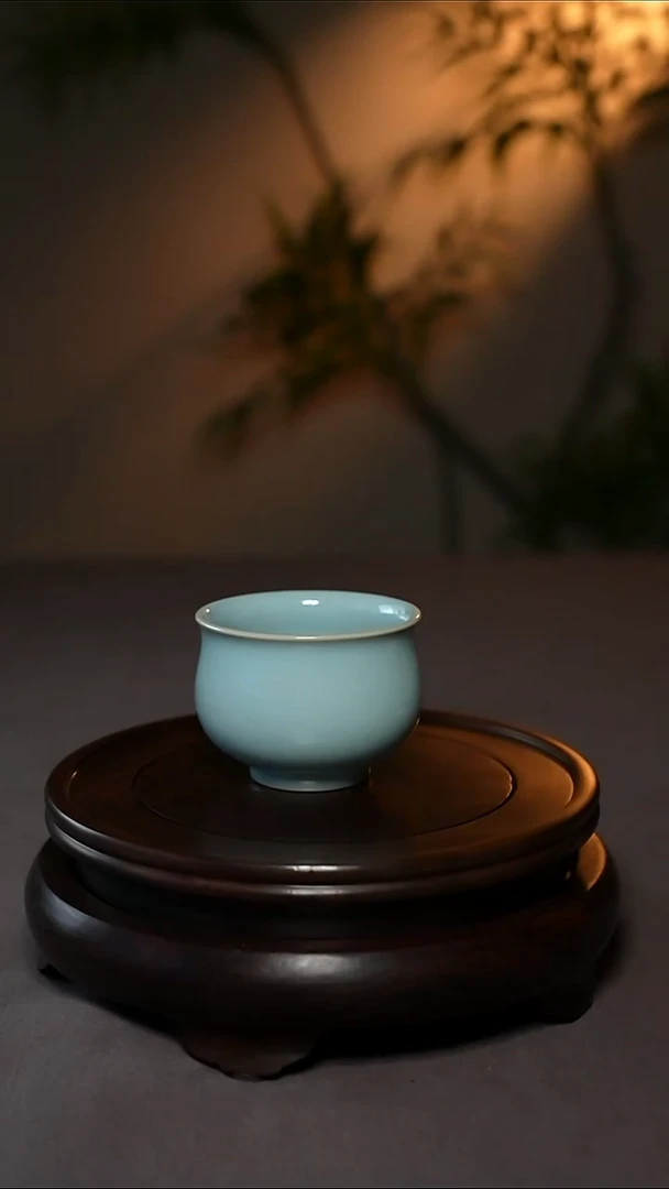 上品天青釉原产地玉兰杯