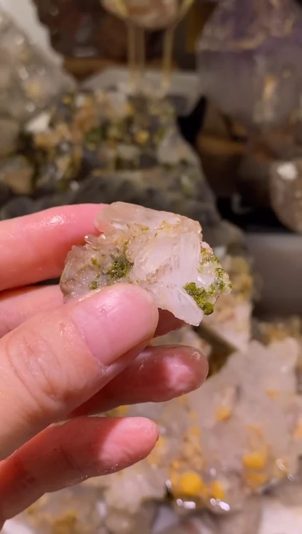 未镶嵌珠宝半成品水晶56号四川超七花园水晶