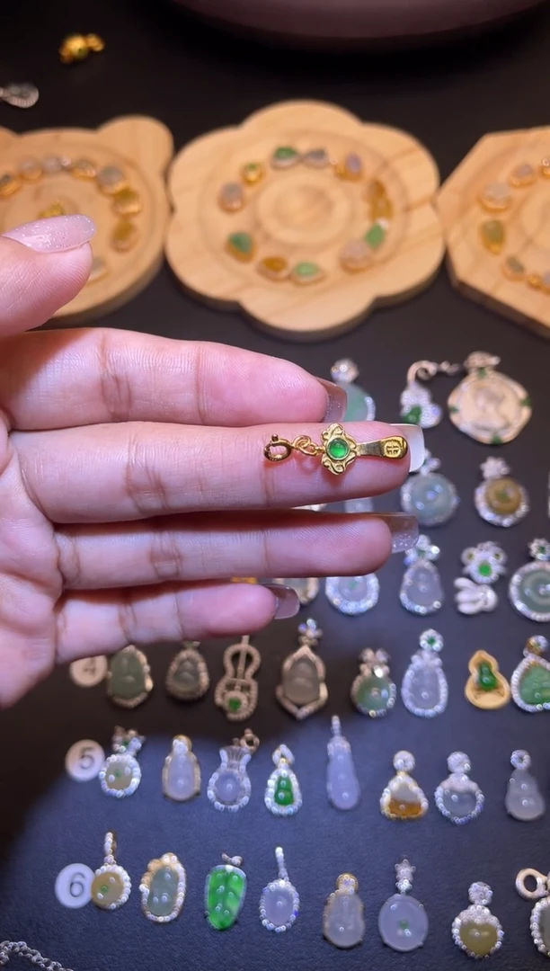 吊坠(不含链)银S925镶嵌翡翠1