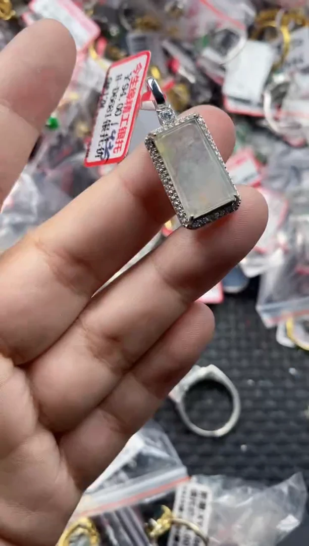 银S925镶嵌戒指翡翠888    1