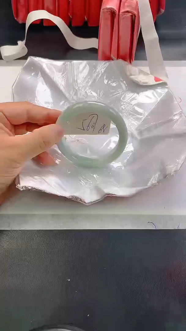 未镶嵌手镯翡翠68
