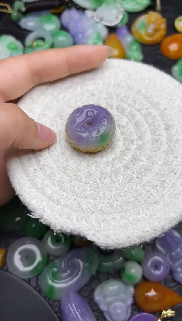 颈饰未镶嵌翡翠缅甸翡翠吊坠