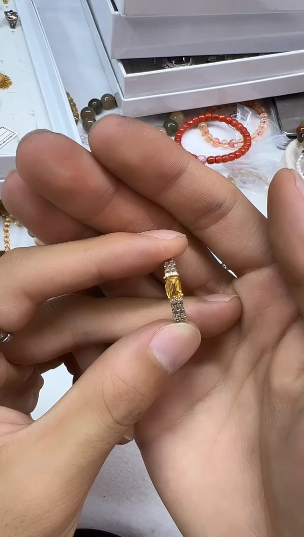 银S925镶嵌戒指水晶1224m082多样性发其一