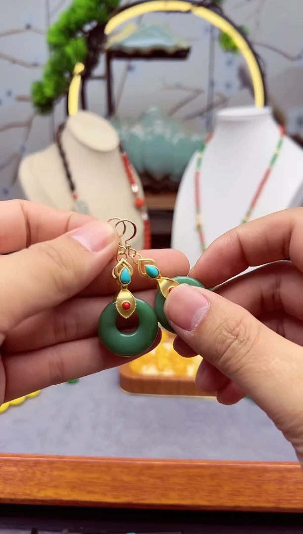 【闪购商品】和田玉耳饰14K金镶嵌e245`````