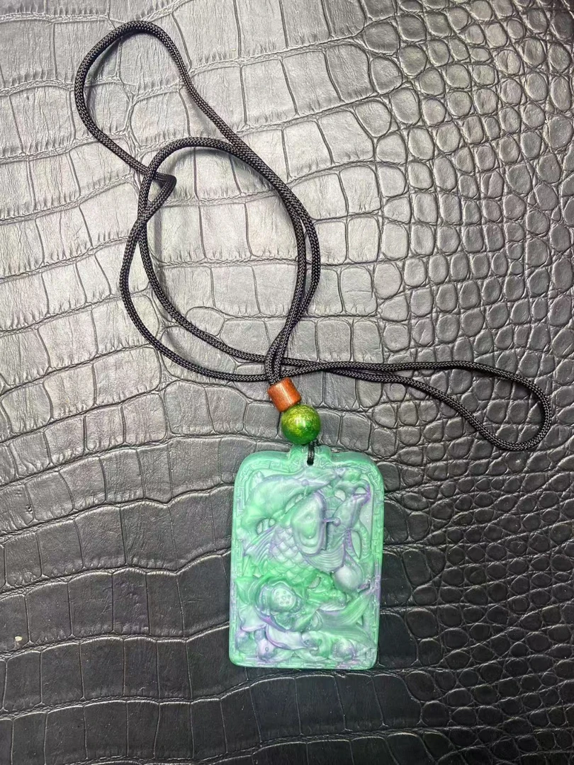 A544绿余吊坠男女同款时尚百搭