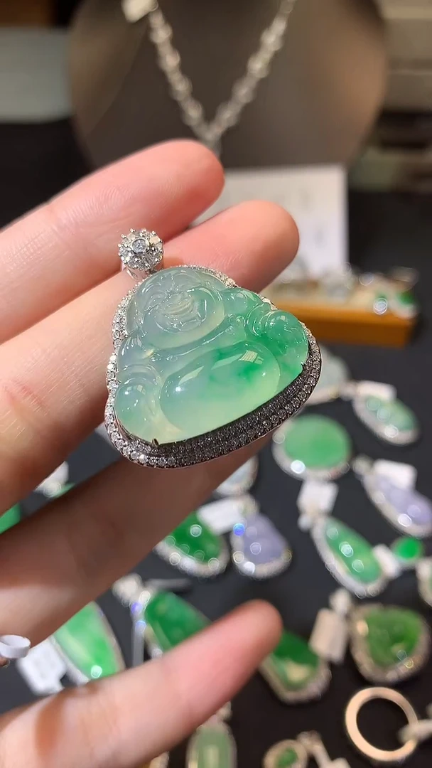 翡翠18K金镶嵌吊坠(不含链)吊坠