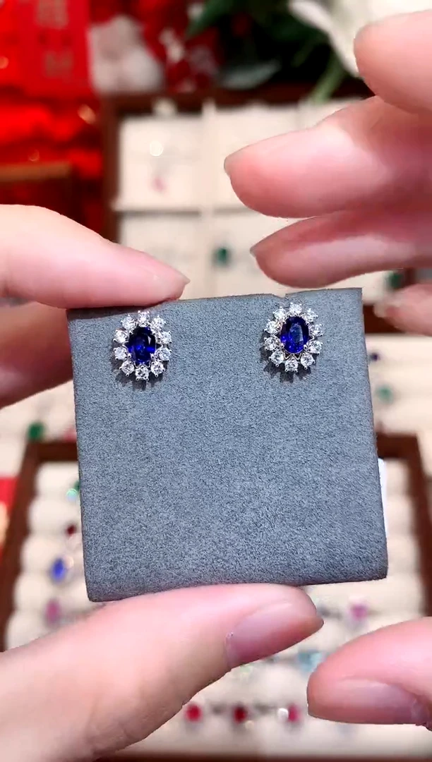 【闪购商品】蓝宝石耳饰18K金镶嵌0.83ct/天然宝石/七天无理由