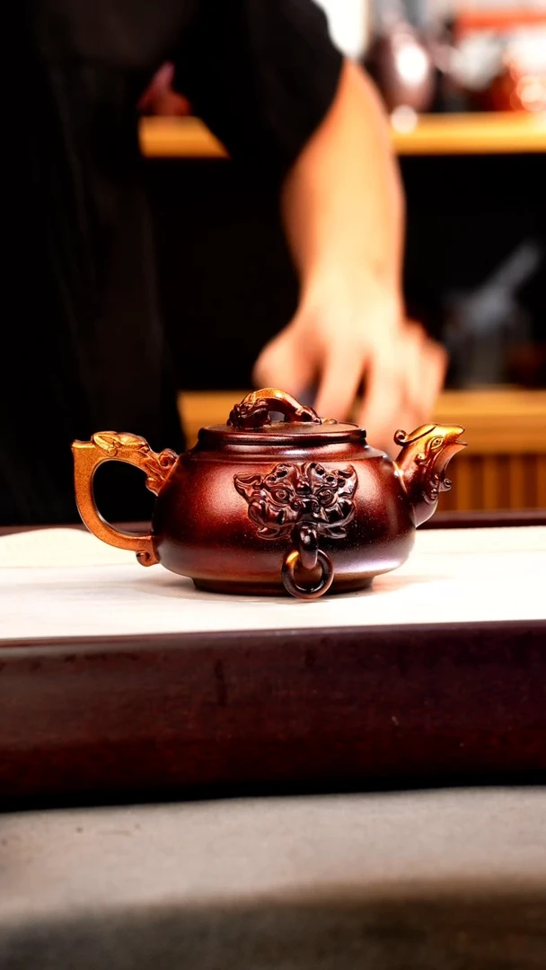 茶壶紫砂金贝烧 螭龙纹双圈 刻绘