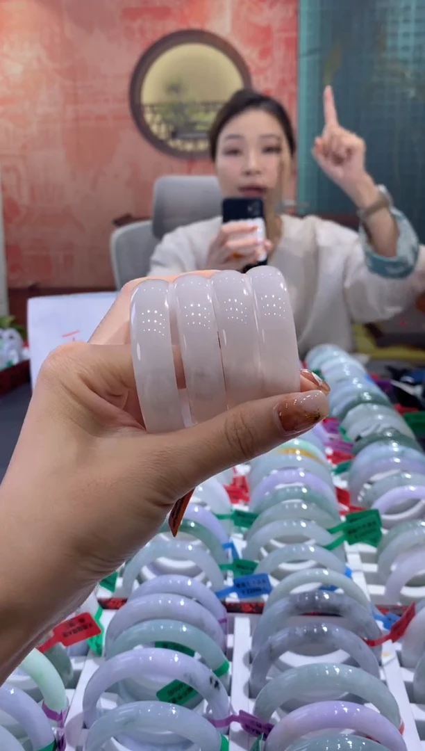 未镶嵌手镯翡翠多样性发货仅发其一/0041342