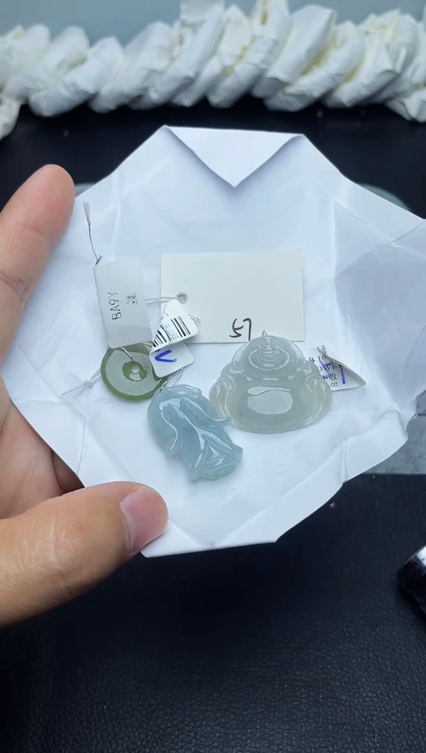 未镶嵌手镯翡翠57
