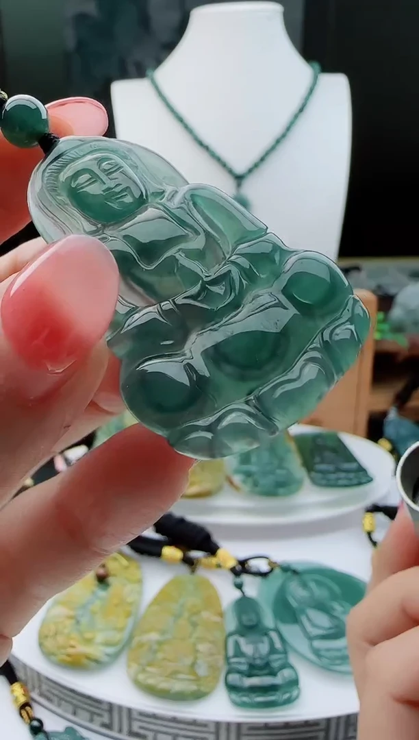 【闪购商品】翡翠颈饰未镶嵌多样性随机一件发货