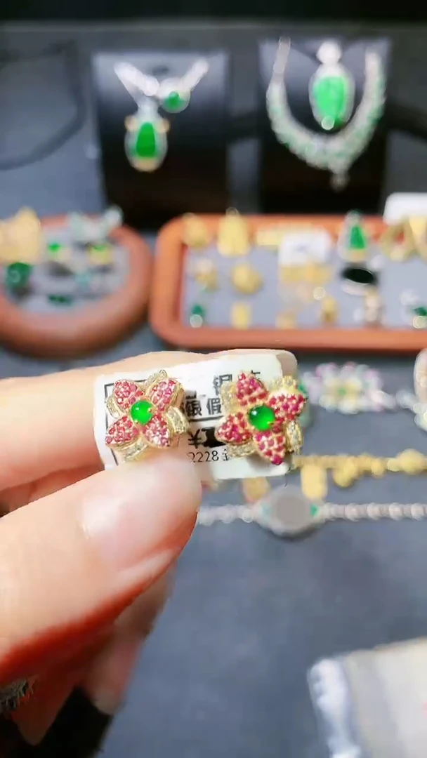 【闪购商品】翡翠耳饰银S925镶嵌耳饰