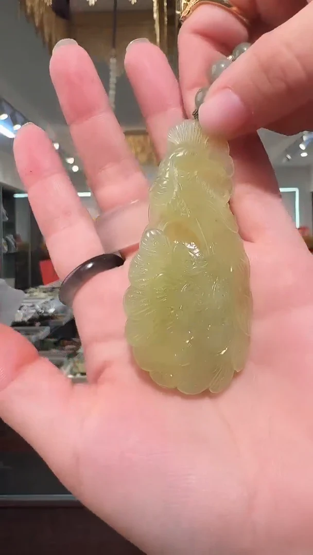 合金岫玉颈饰吊坠