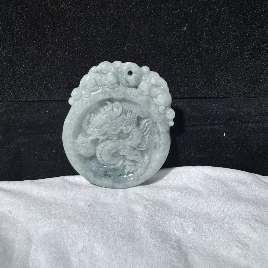 翡翠A货仿古龙牌