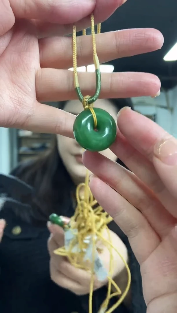 【闪购商品】和田玉吊坠未镶嵌多样性发其一颜色微差