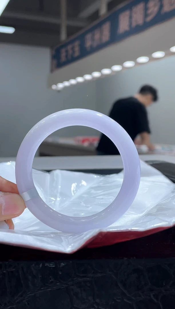 未镶嵌手镯翡翠4