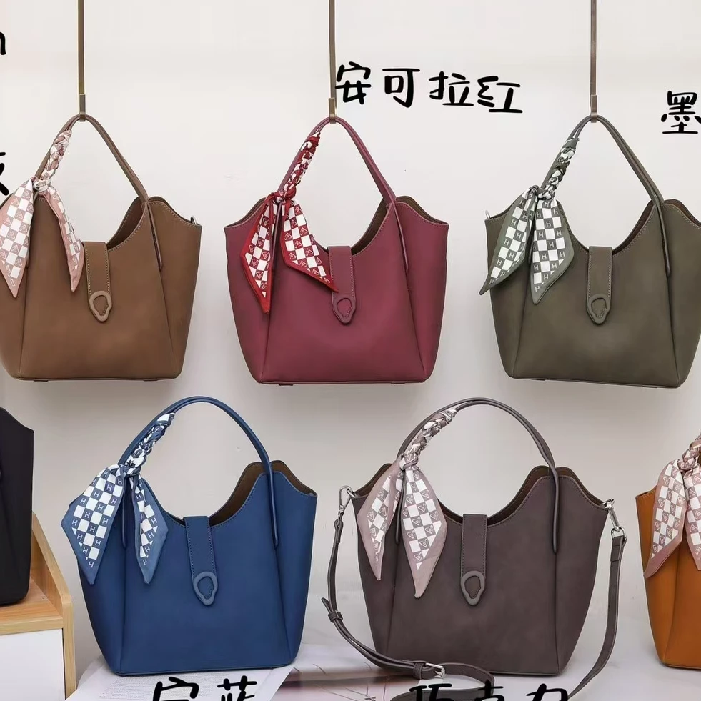 品牌福利单肩女包双肩包斜跨包腋下包轻奢轻奢休闲休闲气质时尚