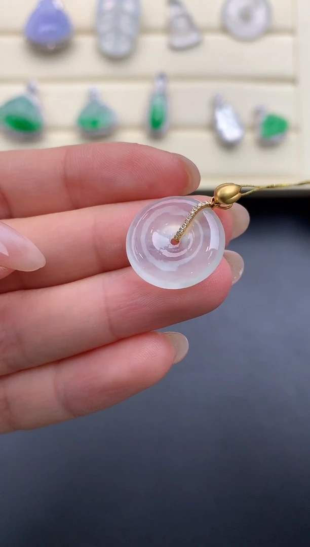 【闪购商品】翡翠颈饰18K金镶嵌Q407 