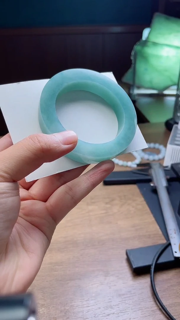 未镶嵌手镯定制翡翠定制