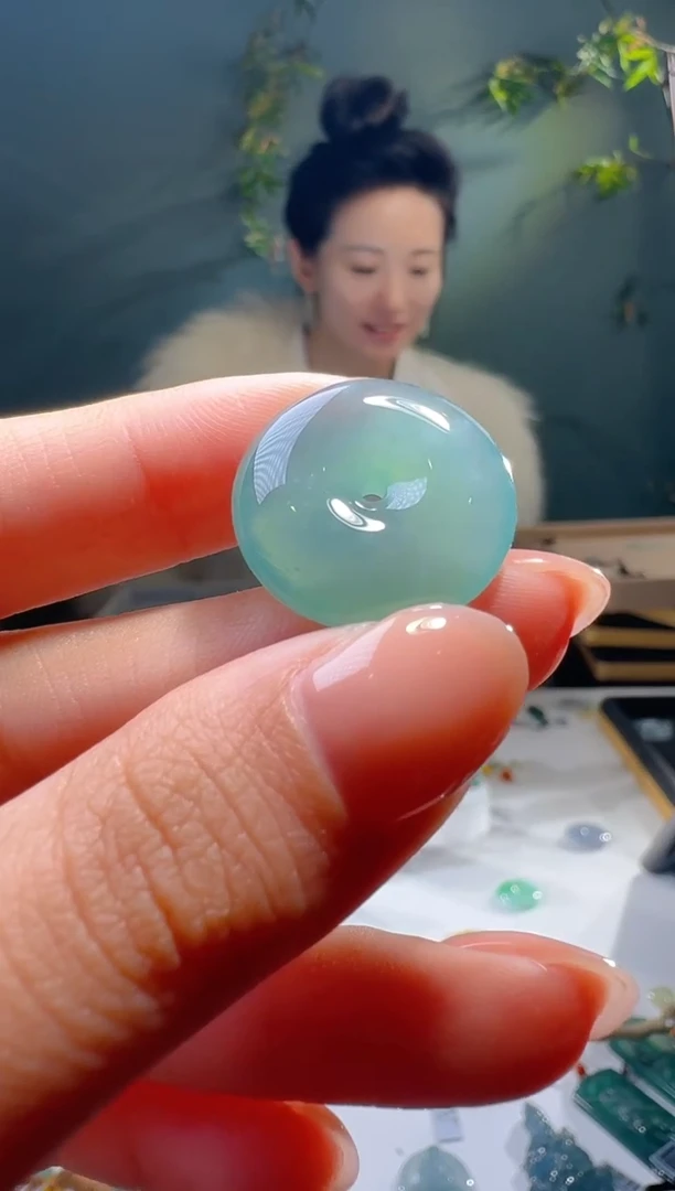 【闪购商品】翡翠颈饰未镶嵌天然A货翡翠扣子1