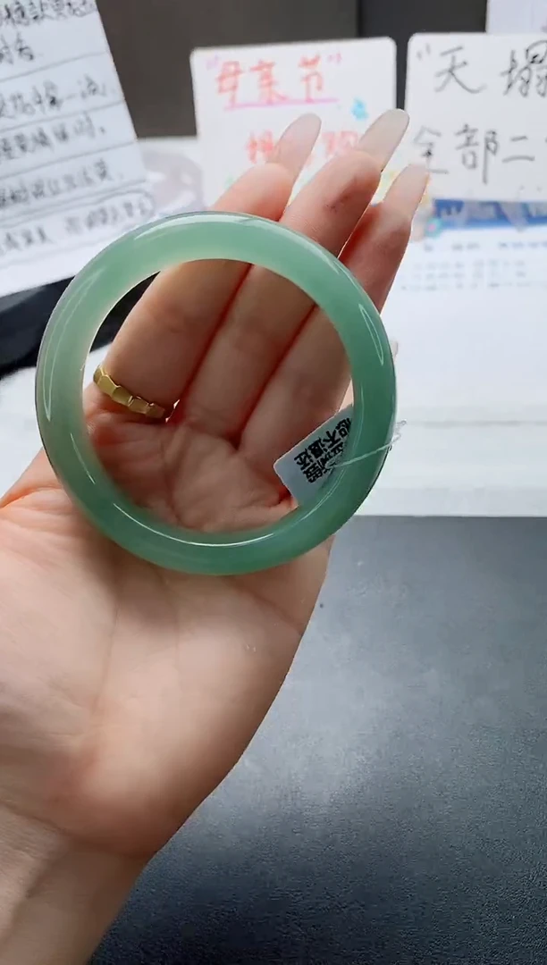 石英质玉手镯未镶嵌w150-DB多样性发货