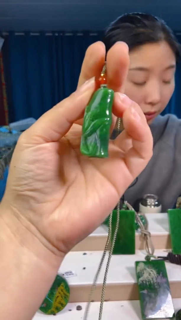 【闪购商品】和田玉挂件未镶嵌1