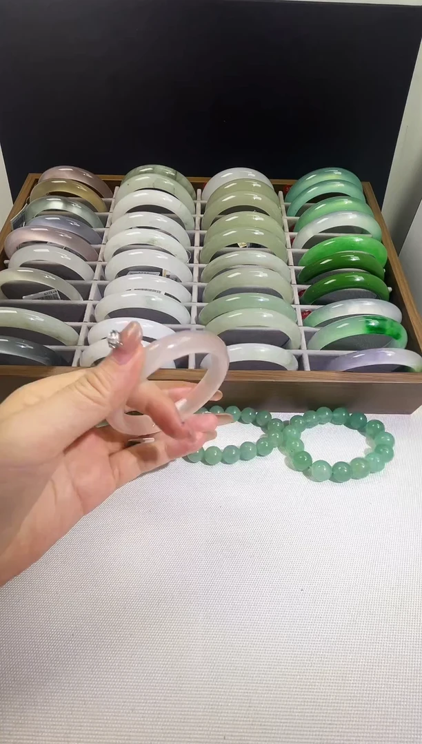 灵动飘花高货毕业款手镯