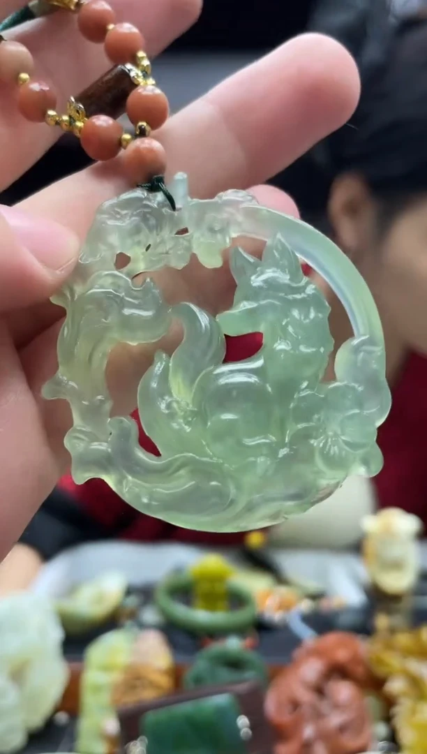 未镶嵌岫玉吊坠·