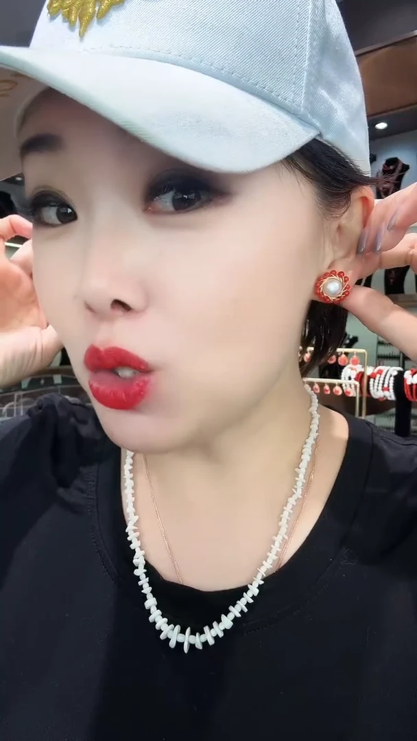 简单时尚百搭 耳钉