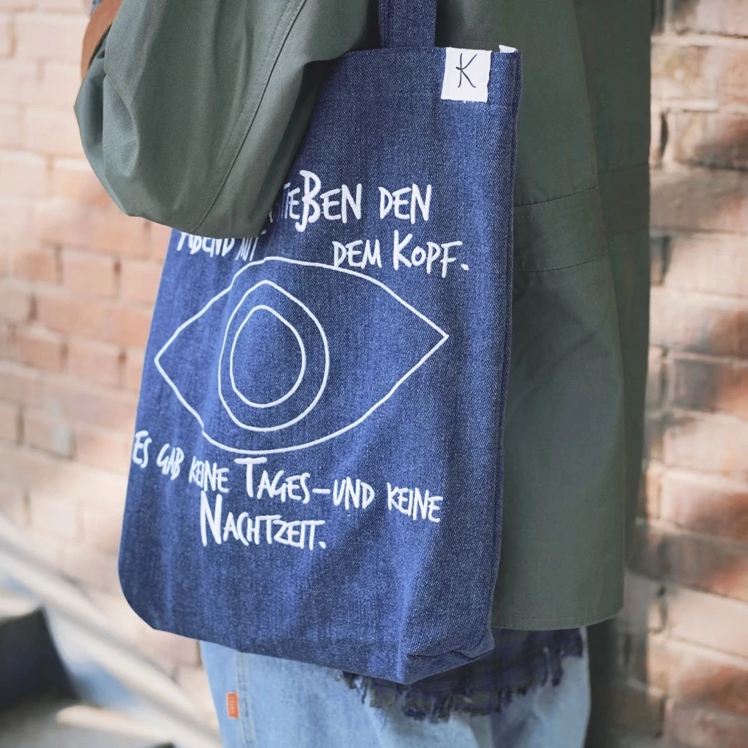 卡夫卡系列文创牛仔手提袋39CM长35CM宽8CM底