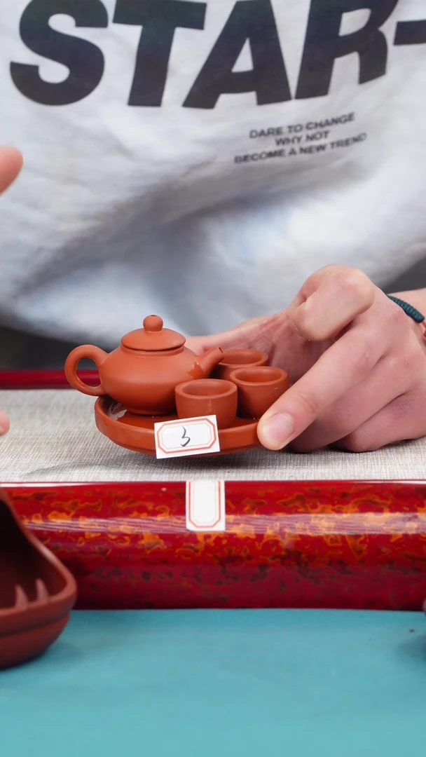 【闪购商品】紫砂茶壶3号 紫砂 把把壶套组....