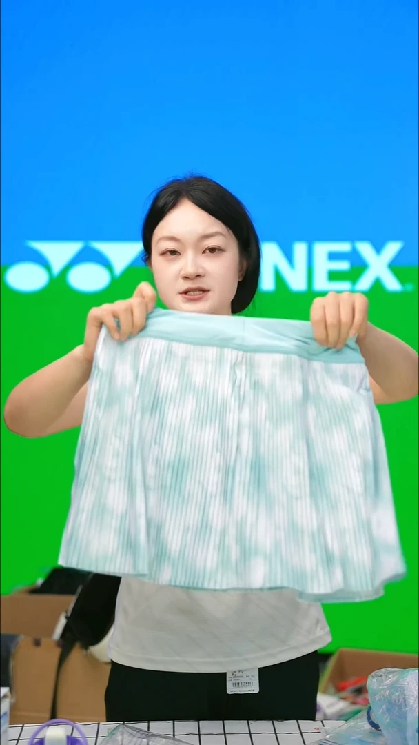 151号清仓衣服不退不换！