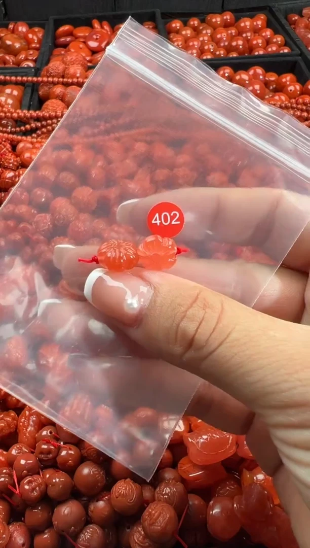 颈饰未镶嵌南红玛瑙1