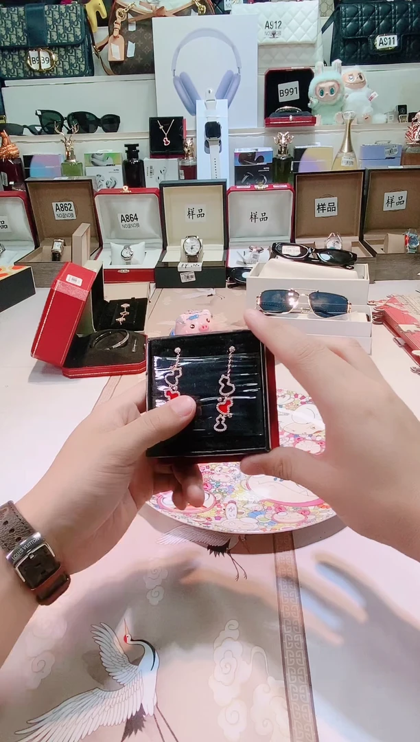 瓷片瓷器 库房到期 全部地板价@@1