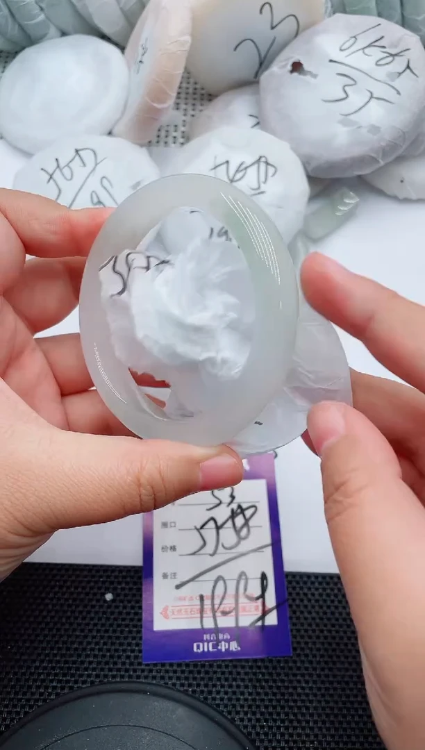 未镶嵌手镯石英质玉53-57-58