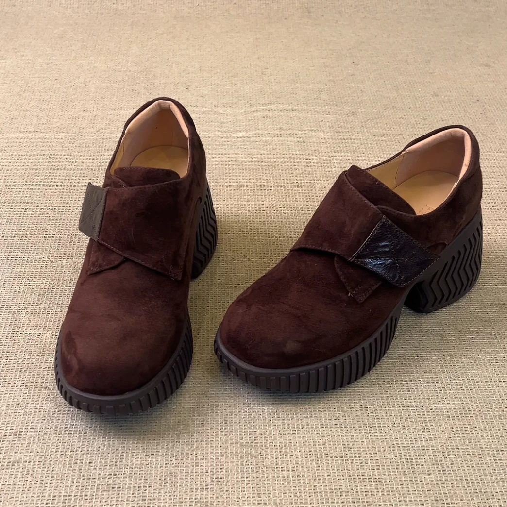 RubyL/8cm小个子休闲通勤磨砂魔术贴百搭舒适圆头厚底单鞋女款