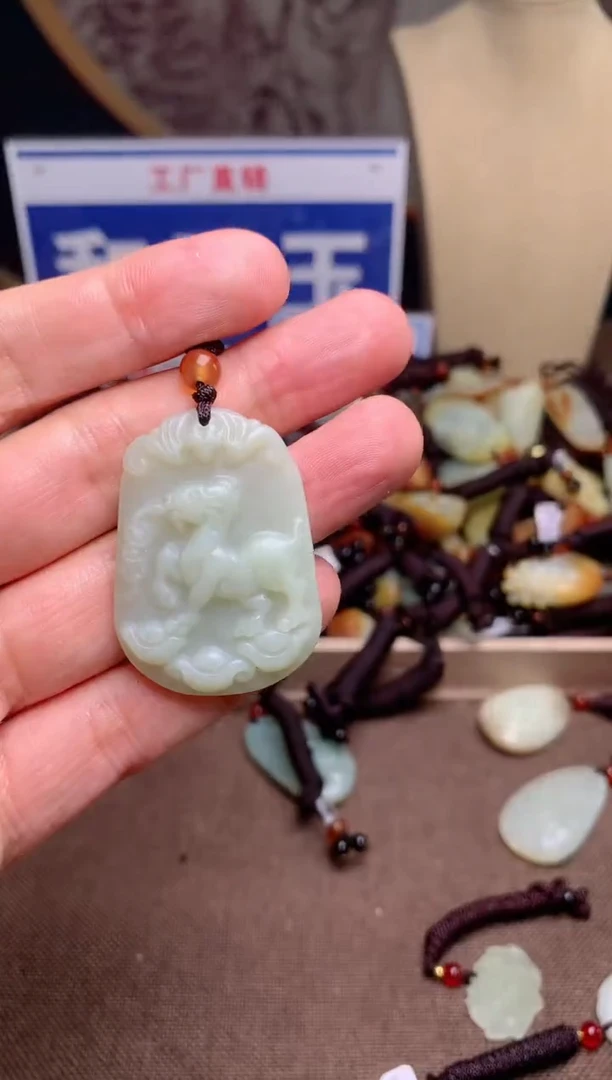 【闪购商品】和田玉颈饰未镶嵌1